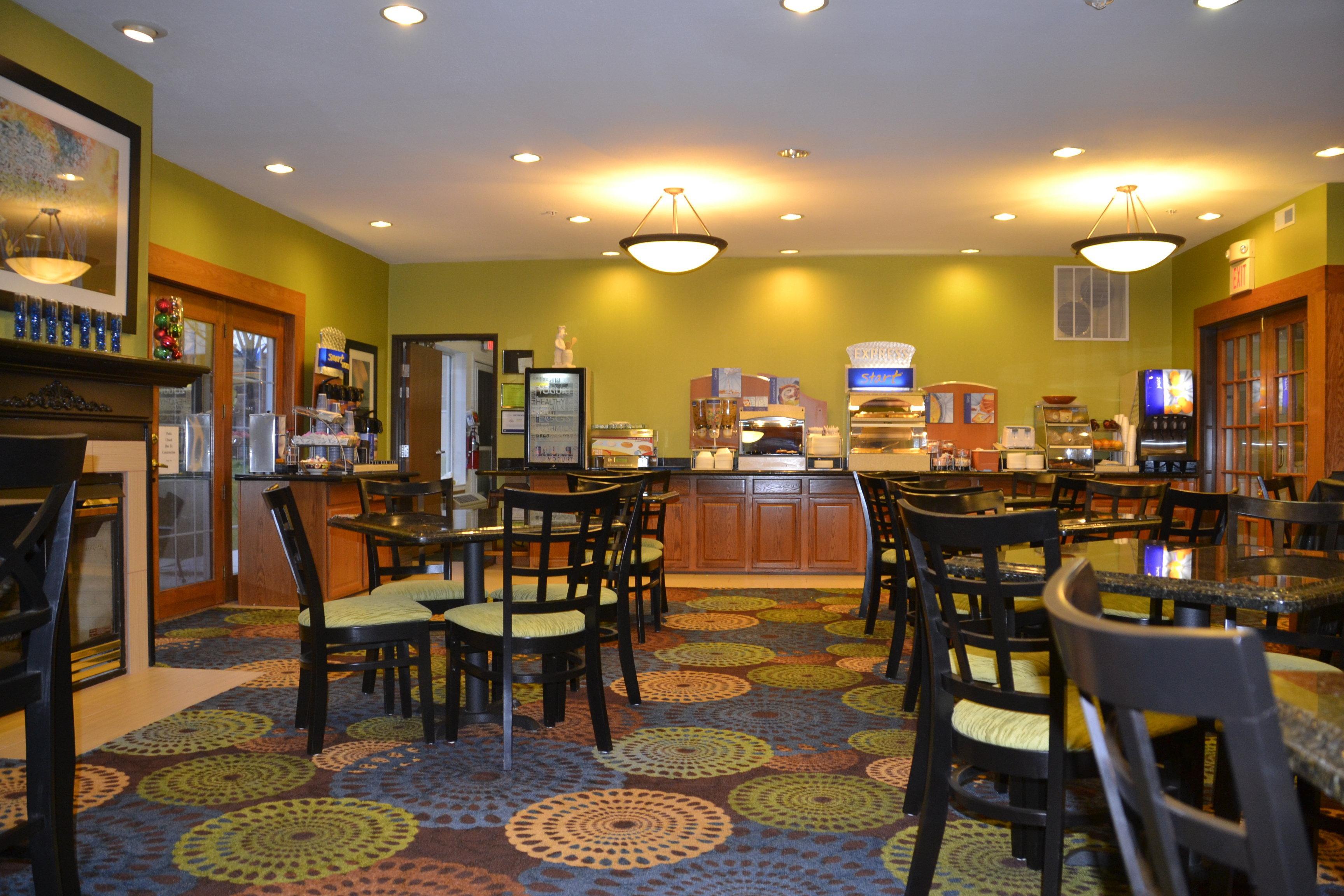 Holiday Inn Express Hotel & Suites Bloomington-Normal University Area By Ihg Eksteriør billede