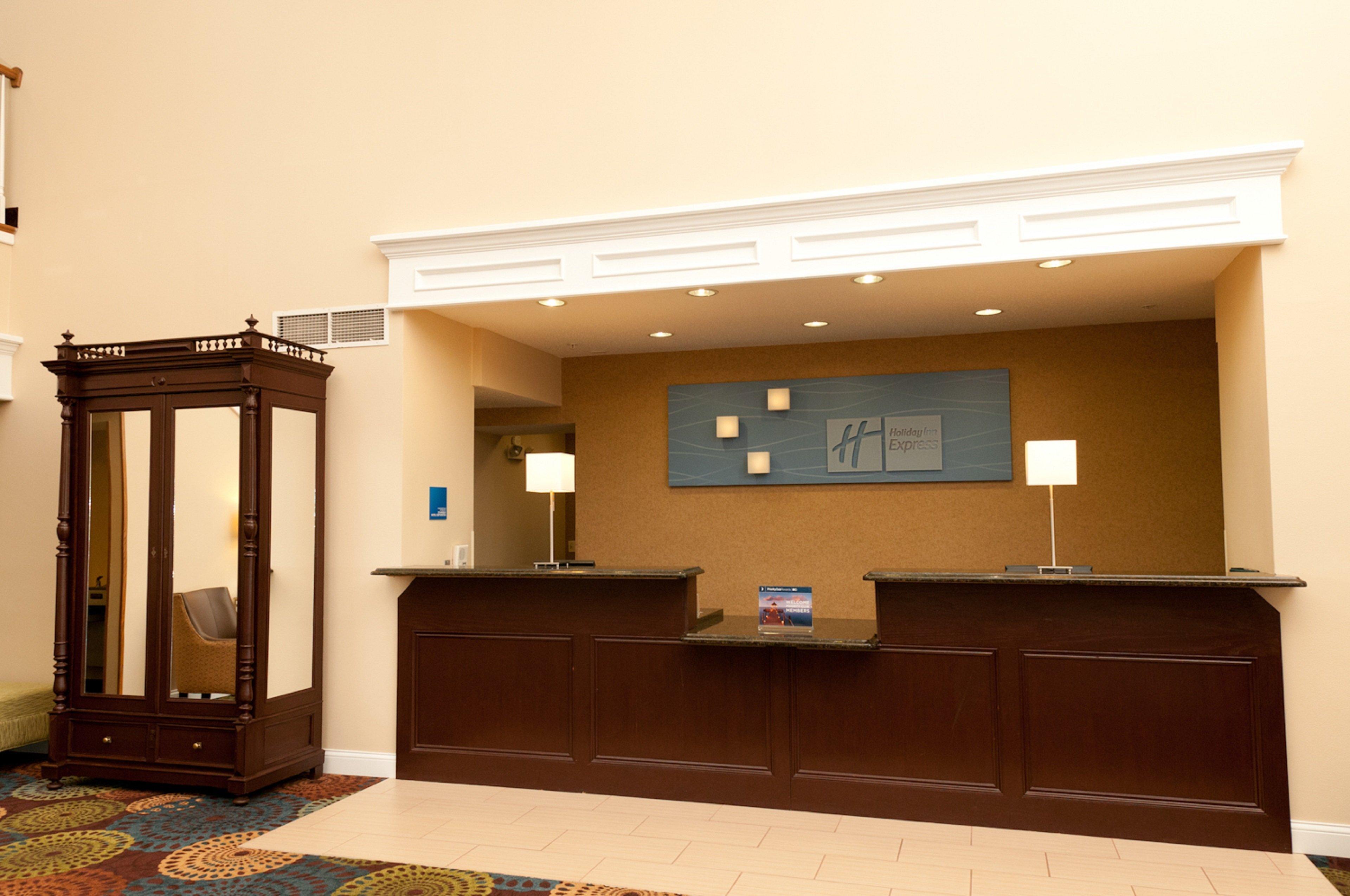 Holiday Inn Express Hotel & Suites Bloomington-Normal University Area By Ihg Eksteriør billede